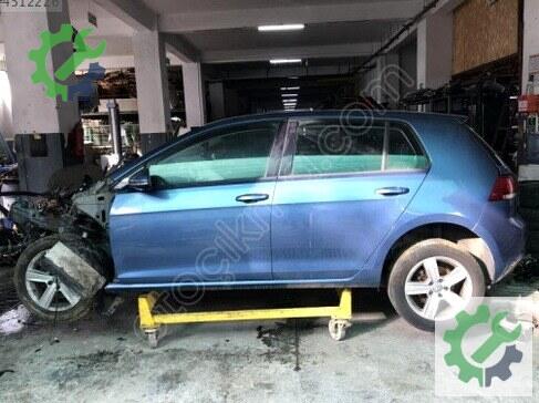 Volkswagen Golf Sağ Arka Çamurluk 5G4809844 çıkma parça