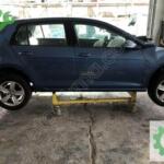 VOLKSWAGEN GOLF 2013 2019 SAĞ ÖN TASIYICI DOLU SÖKME 5Q0407256R