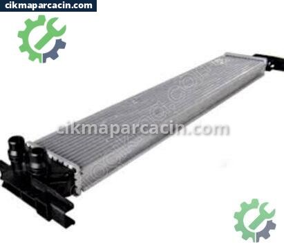 Volkswagen Golf Intercooler Radyatörü çıkma parça