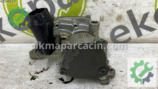 Volkswagen Golf Yağ Pompası 04L145208AA çıkma parça