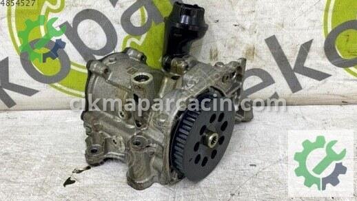 Volkswagen Golf Yağ Pompası 04L145208AA çıkma parça