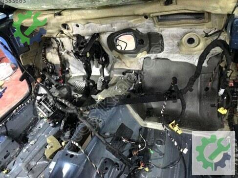 Volkswagen Golf Depo 5Q0201085 çıkma parça