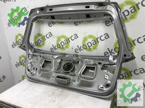 Volkswagen Golf Bagaj Kapağı 5G6827025 çıkma parça