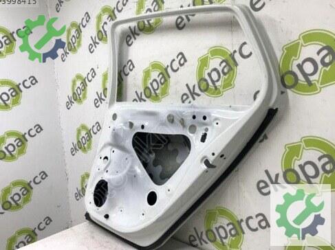 Volkswagen Golf Sağ Arka Kapı 5G4833056 çıkma parça