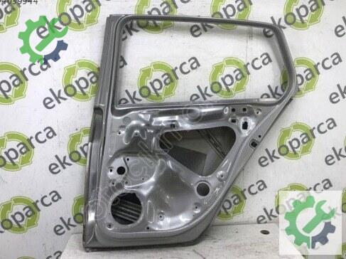 Volkswagen Golf Sağ Arka Kapı 5G4833056 çıkma parça