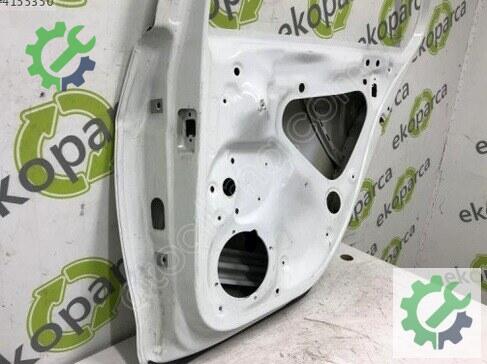 Volkswagen Golf Sağ Arka Kapı 5G4833056 çıkma parça