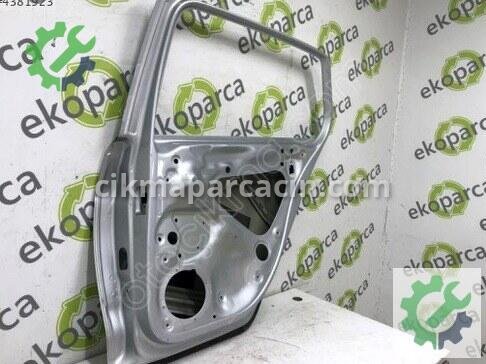 Volkswagen Golf Sağ Arka Kapı 5G4833056 çıkma parça