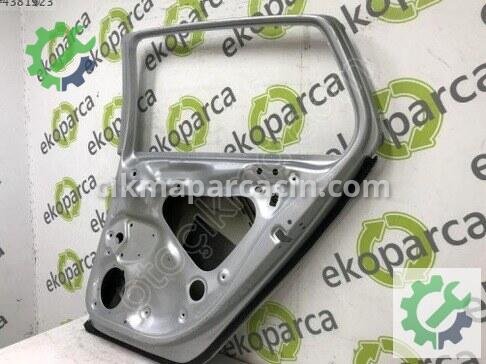 Volkswagen Golf Sağ Arka Kapı 5G4833056 çıkma parça