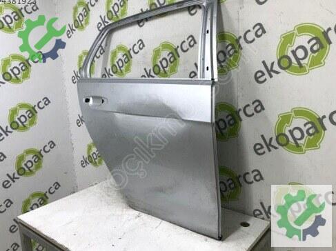 Volkswagen Golf Sağ Arka Kapı 5G4833056 çıkma parça