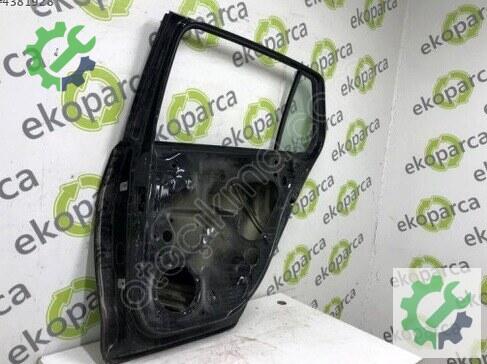 Volkswagen Golf Sağ Arka Kapı 5G4833056 çıkma parça
