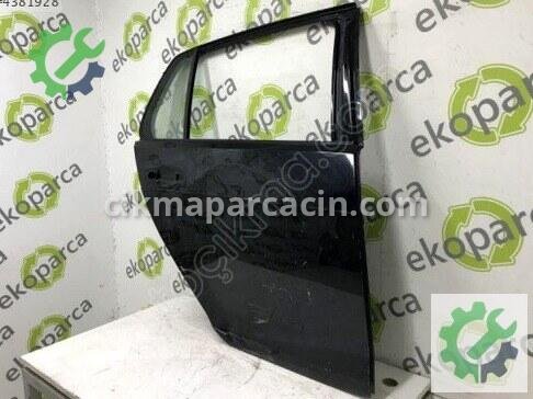 Volkswagen Golf Sağ Arka Kapı 5G4833056 çıkma parça