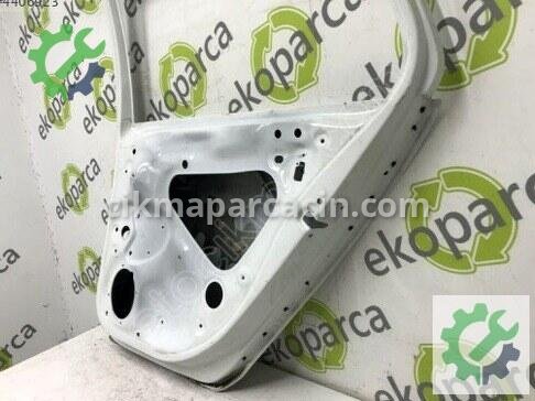 Volkswagen Golf Sağ Arka Kapı 5G4833056 çıkma parça