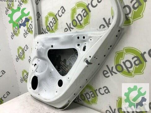Volkswagen Golf Sağ Arka Kapı 5G4833056 çıkma parça