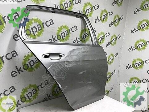 Volkswagen Golf Sağ Arka Kapı 5G4833056 çıkma parça