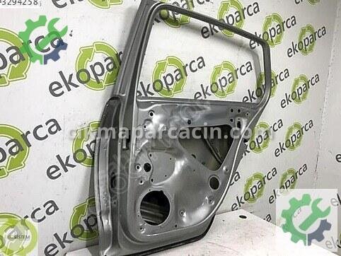 Volkswagen Golf Sağ Arka Kapı 5G4833056 çıkma parça