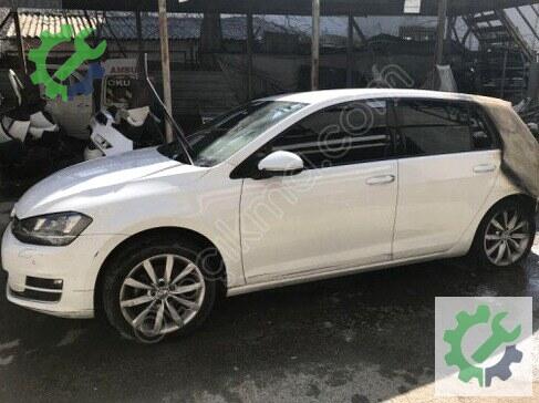 Volkswagen Golf Sağ Ön Çamurluk 5G0810136 çıkma parça