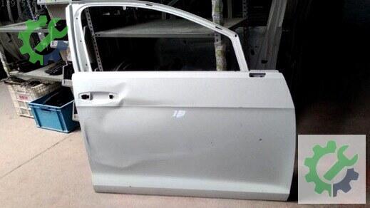 Volkswagen Golf Sağ Ön Kapı çıkma parça