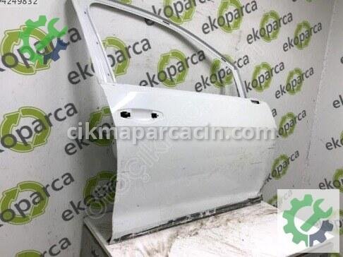 Volkswagen Golf Sağ Ön Kapı 5G4831056 çıkma parça