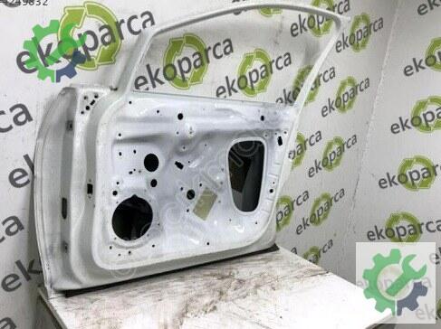 Volkswagen Golf Sağ Ön Kapı 5G4831056 çıkma parça