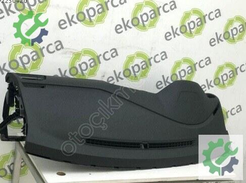Volkswagen Golf Torpido 5G1857003G çıkma parça