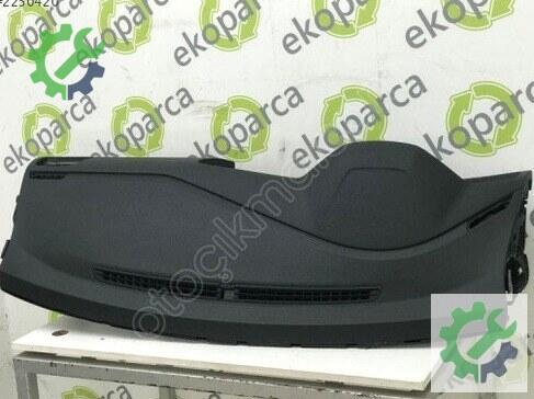 Volkswagen Golf Torpido 5G1857003G çıkma parça