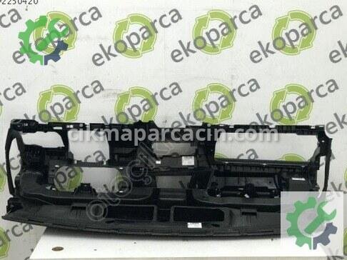 Volkswagen Golf Torpido 5G1857003G çıkma parça