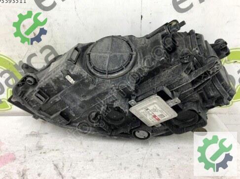 Volkswagen Golf Sağ Ön Far 5G1941032 çıkma parça