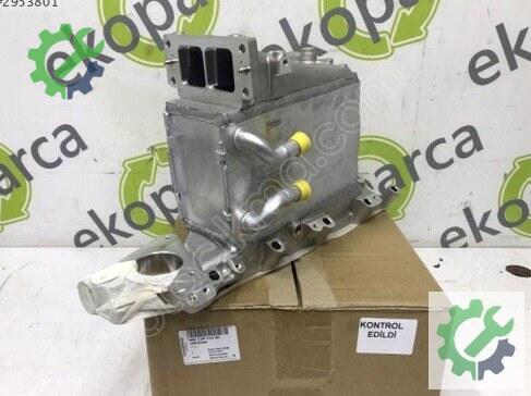 Volkswagen Golf Emme Manifoldu 04L129711AC çıkma parça