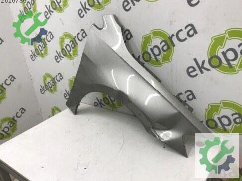Volkswagen Golf Sağ Ön Çamurluk 5G0821106A çıkma parça