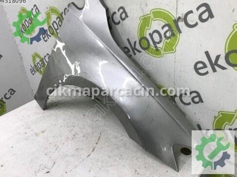 Volkswagen Golf Sağ Ön Çamurluk 5G0821106A çıkma parça