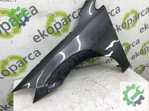 Volkswagen Golf Sol Ön Çamurluk 5G0821105A çıkma parça