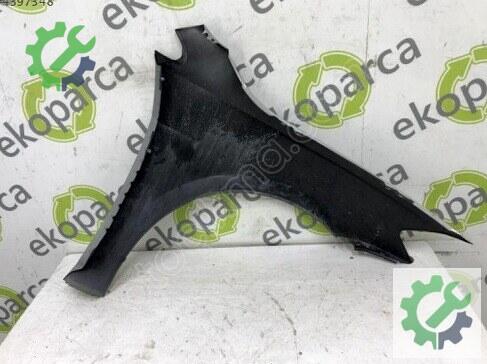 Volkswagen Golf Sol Ön Çamurluk 5G0821105A çıkma parça