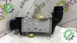VOLKSWAGEN GOLF 2018 2021 İNTERCOOLER RADYATÖRÜ 04E145785