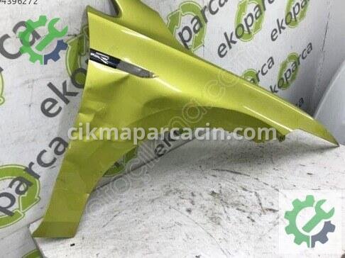 Volkswagen Golf Sağ Ön Çamurluk 5H0821022 çıkma parça