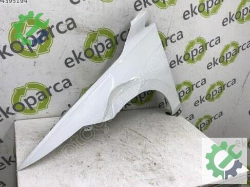 Volkswagen Golf Sol Ön Çamurluk 5H0821021 çıkma parça