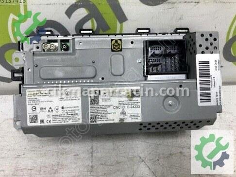 Volkswagen Golf Teyp 5H0035869 çıkma parça