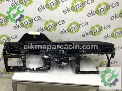 Volkswagen Golf Torpido 5H1857003M çıkma parça