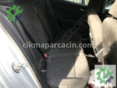 Volkswagen Golf Koltuk 5WA881105 çıkma parça