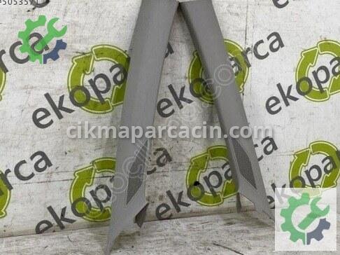 Volkswagen Golf Ön Direk Kaplaması 5H0867233K çıkma parça