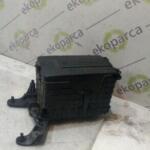 VOLKSWAGEN GOLF AKU ALT-YAN VE ÜST KAPAĞI 3C0915335