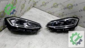 VOLKSWAGEN GOLF SPORTSVAN 2017 2020 SAĞ FAR (SÖKME) 517941082