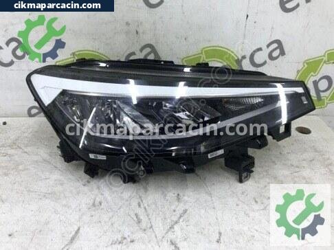 Volkswagen ID.4 Sağ Ön Far çıkma parça