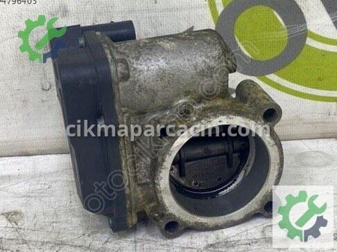 Volkswagen Jetta Gaz Kelebeği 03C133062C çıkma parça