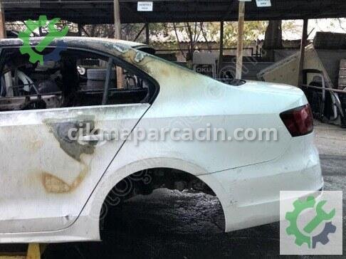 Volkswagen Jetta Bagaj Kapağı 5C6827025 çıkma parça