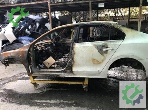Volkswagen Jetta Bagaj Kapağı 5C6827025 çıkma parça