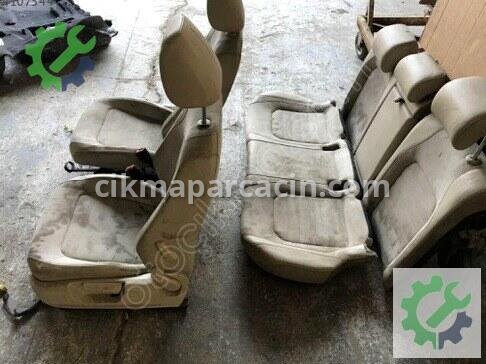 Volkswagen Jetta Sağ Koltuk 5C6881105 çıkma parça