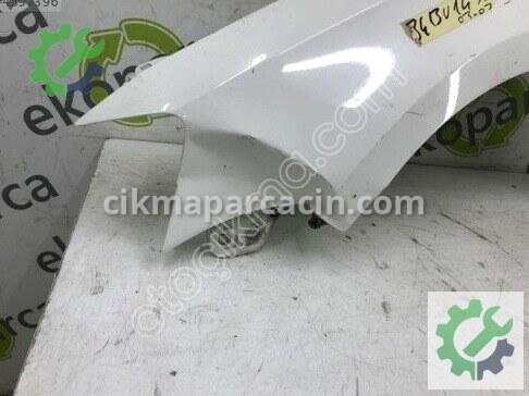 Volkswagen Jetta Sol Ön Çamurluk 5C6821021 çıkma parça