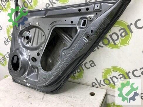 Volkswagen Jetta Sağ Arka Kapı 5C6833056 çıkma parça