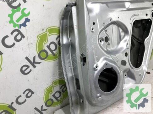 Volkswagen Jetta Sağ Arka Kapı 5C6833056 çıkma parça