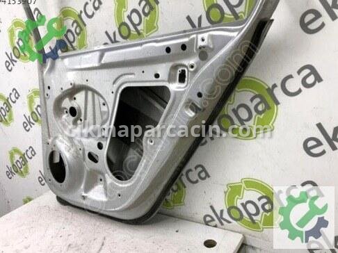 Volkswagen Jetta Sağ Arka Kapı 5C6833056 çıkma parça